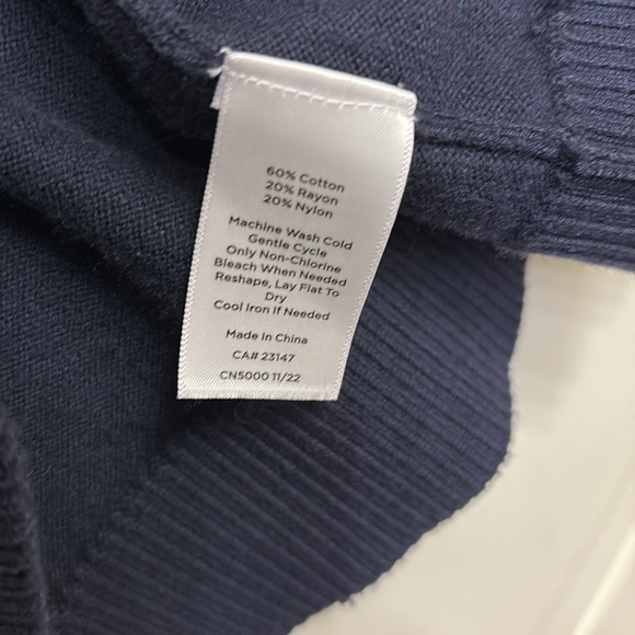 Talbots Sweater with Butterfly and Flower detail - 3X - Picture 4 of 7